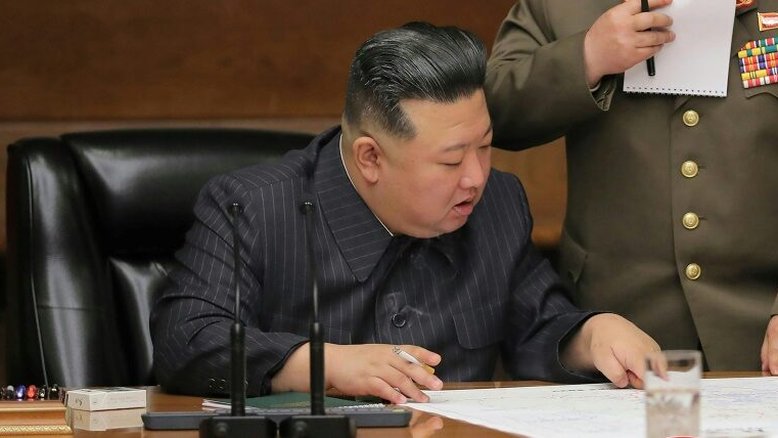 Coreia do Norte diz que presença de submarino nuclear americano é limite para uso de armas atômicas