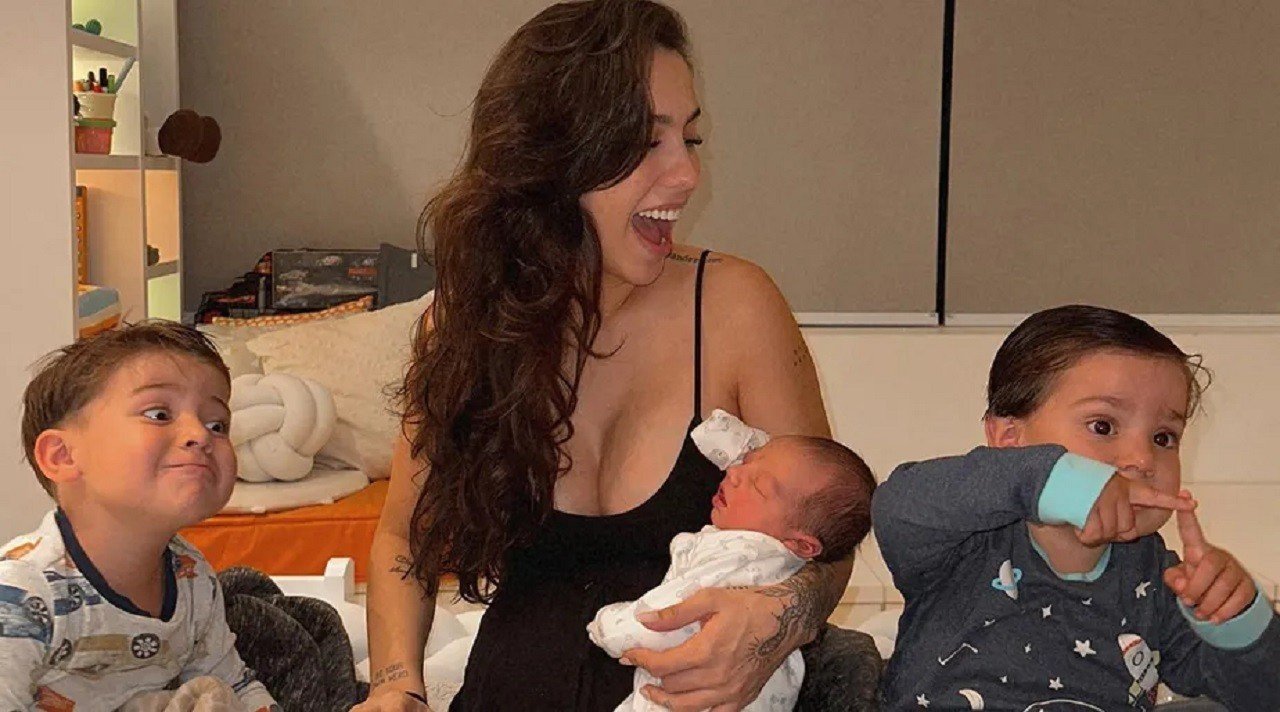Gabi Brandt relata que puerp&eacute;rio do terceiro filho est&aacute; sendo o mais  dif&iacute;cil: 'Choro por tudo' - ISTO&Eacute; Independente