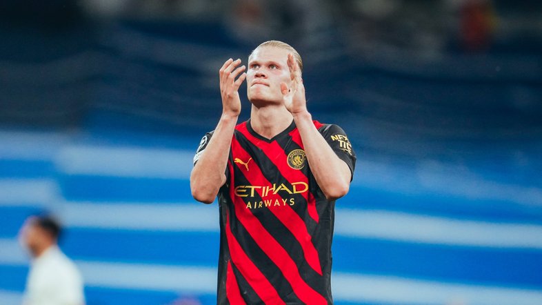 Reprodução/Twitter @ManCity