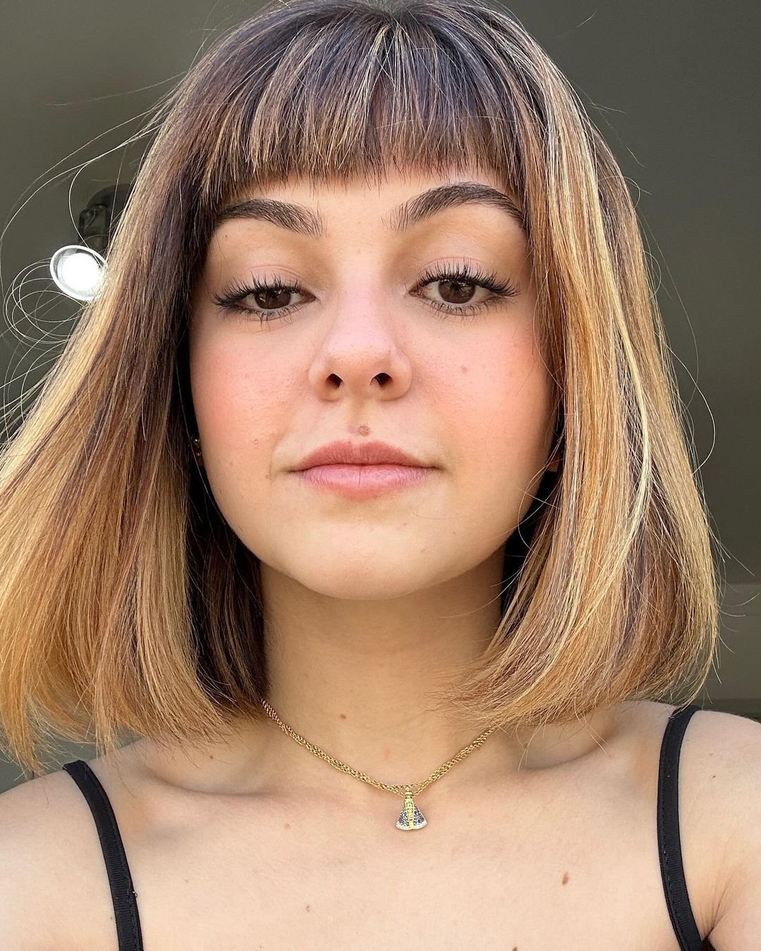 Klara Castanho surpreende web ao mostrar novo visual: 'Klara Loiro'