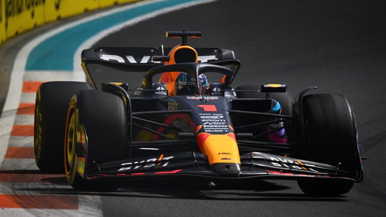 Reprodução/Twitter @redbullracing