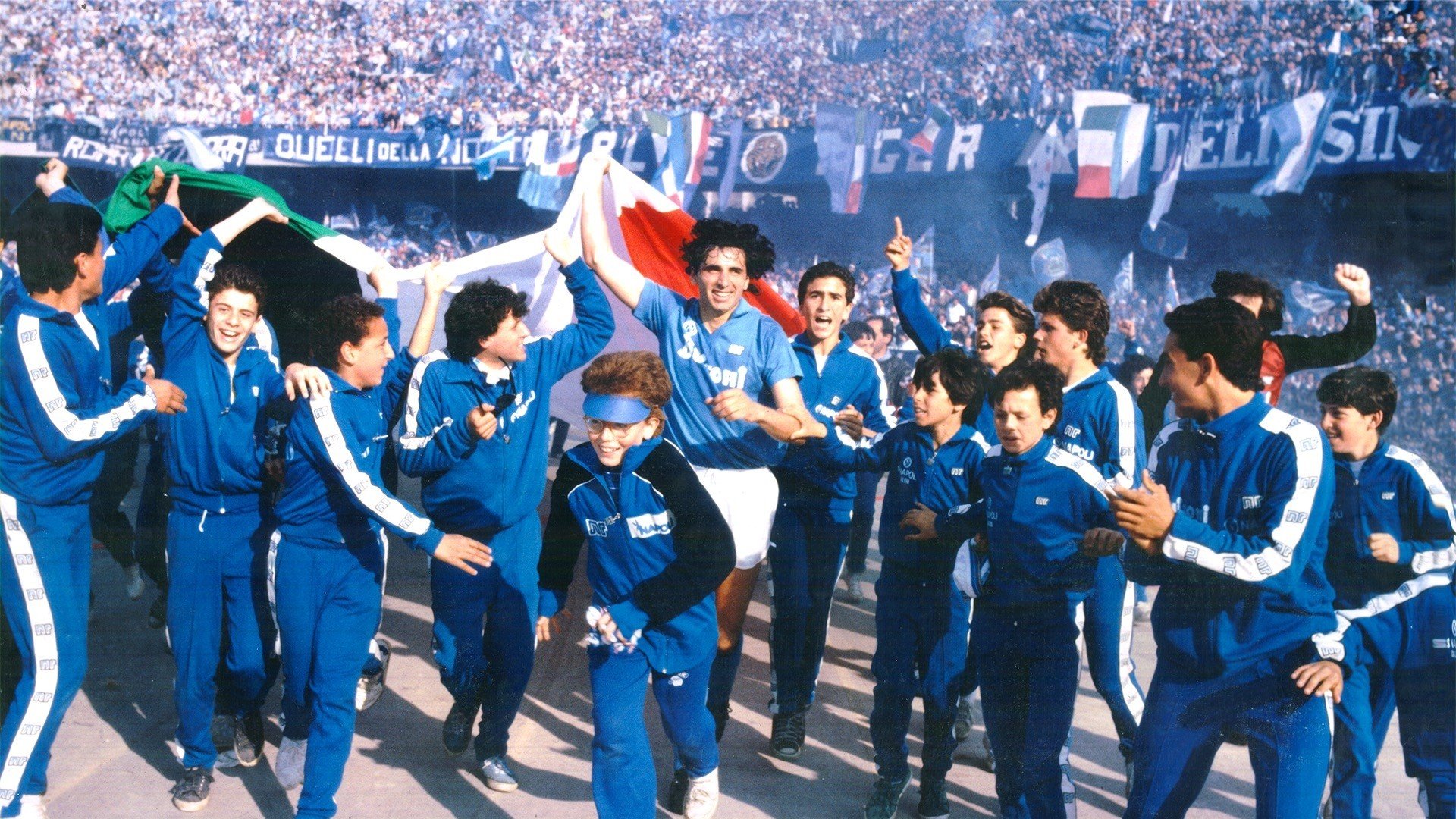 Napoli pode confirmar seu terceiro Scudetto após 33 anos da última conquista; relembre os títulos 3 Napoli pode confirmar seu terceiro Scudetto após 33 anos da última conquista; relembre os títulos