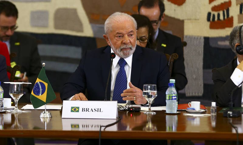 O presidente Luiz Inácio Lula da Silva se reúne com presidentes de países da América do Sul, no Palácio do Itamaraty.