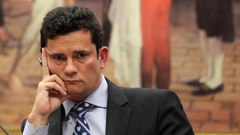 Delator infiltrado da Lava Jato chama Moro de 'covarde, mentiroso patético'
