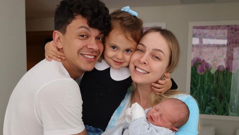 Nasce Caio, segundo filho de Tata Estaniecki e Julio Cocielo