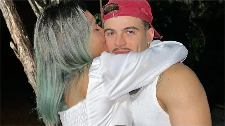 Thomaz Costa resgata clique com Taqui Zaqui após fim de romance conturbado 