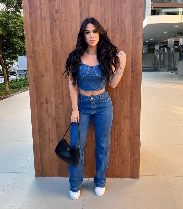 Ex-BBB Larissa Tomásia supera dependência emocional após ser traída durante 4 anos