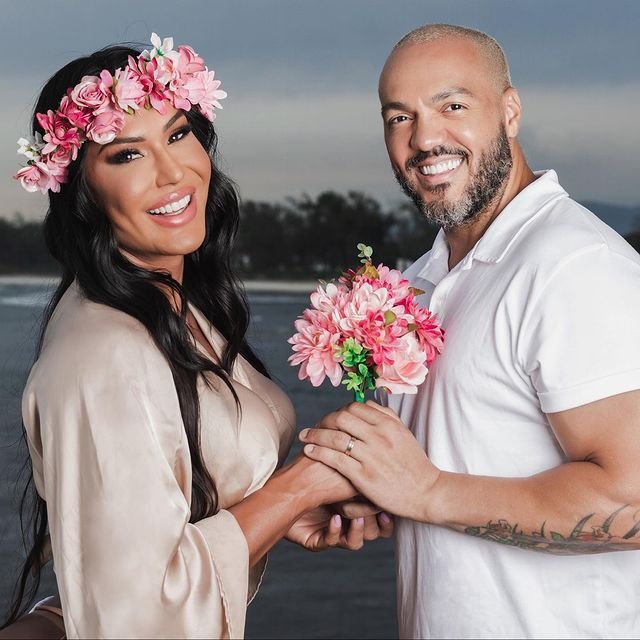 Gracyanne Barbosa não ganha presente no Dia dos Namorados e manda indireta 4 Gracyanne Barbosa não ganha presente no Dia dos Namorados e manda indireta