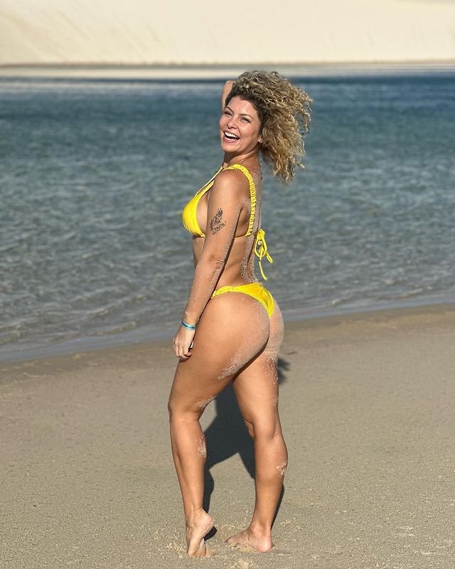 Bárbara Borges se declara para Iran Malfitano em sessão de fotos de biquíni 5 Bárbara Borges se declara para Iran Malfitano em sessão de fotos de biquíni