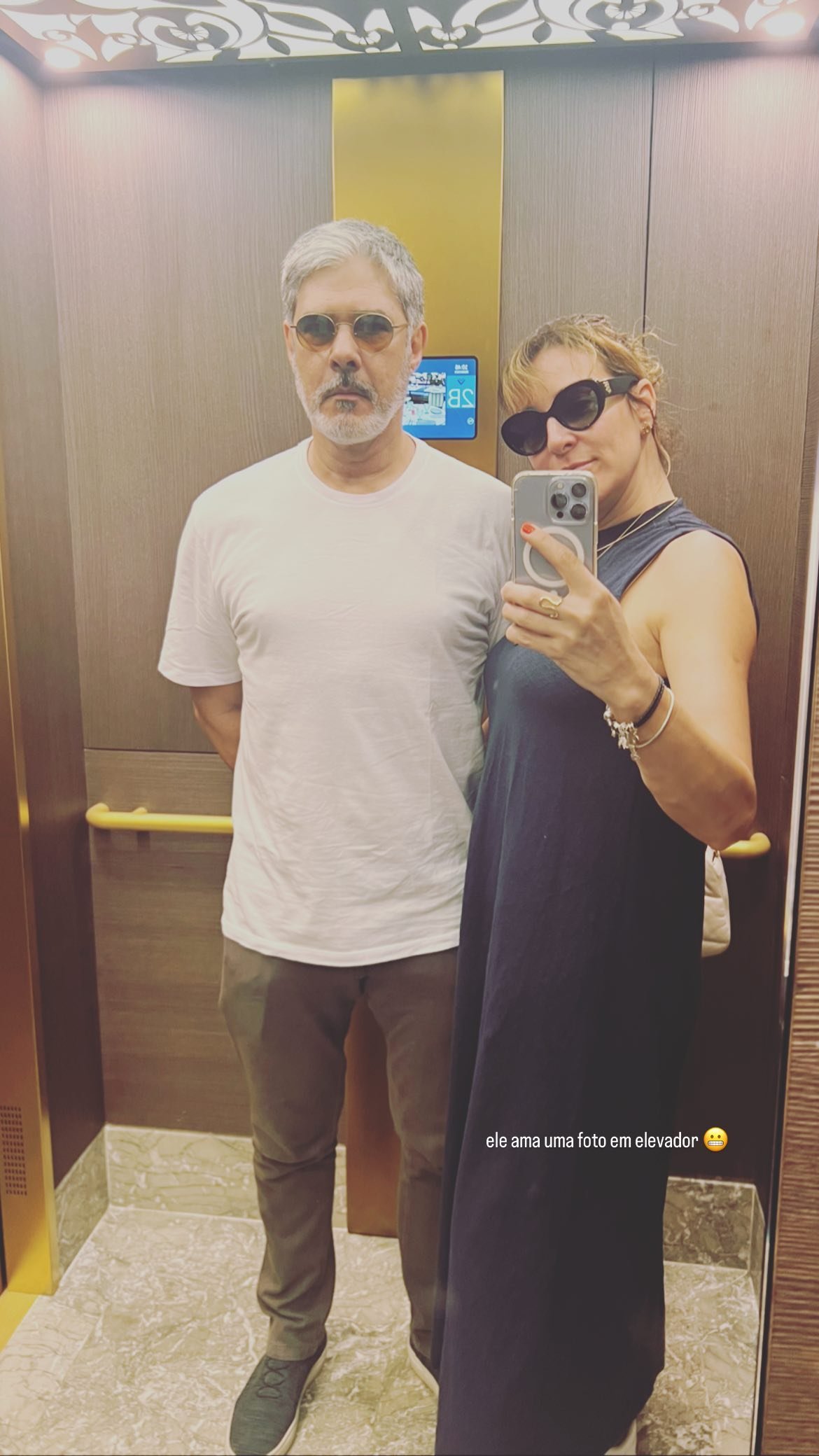 Esposa de William Bonner compartilha registro de férias românticas do casal em Paris 5 Esposa de William Bonner compartilha registro de férias românticas do casal em Paris