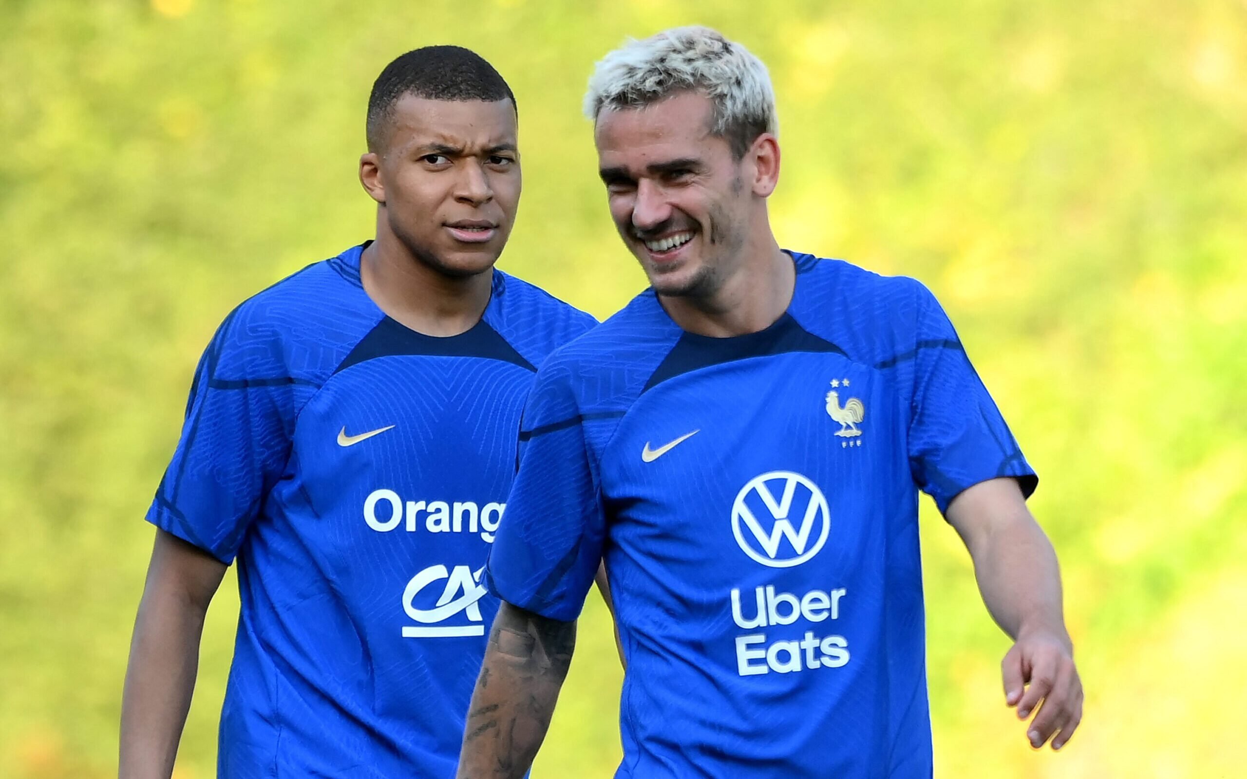 Griezmann assume son mécontentement à l’égard de Mbappé en tant que capitaine de l’équipe de France et nie sa retraite : « Il n’y a aucune raison »