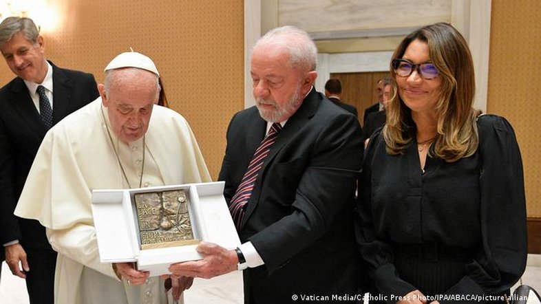 Lula reúne-se com papa Francisco e líderes da Itália