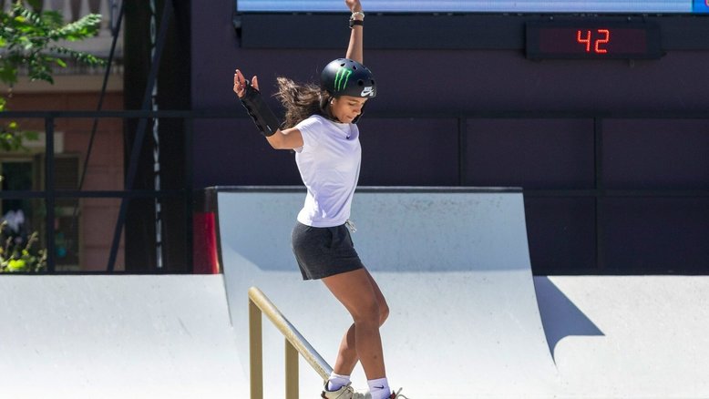 Brasil faz dobradinha com Rayssa Leal e Pâmela Rosa no skate street feminino do Pan de Santiago