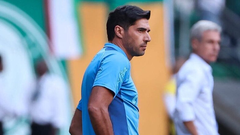 Palmeiras encara Athletico-PR para aliviar pressão e evitar pior série de Abel no Brasileirão