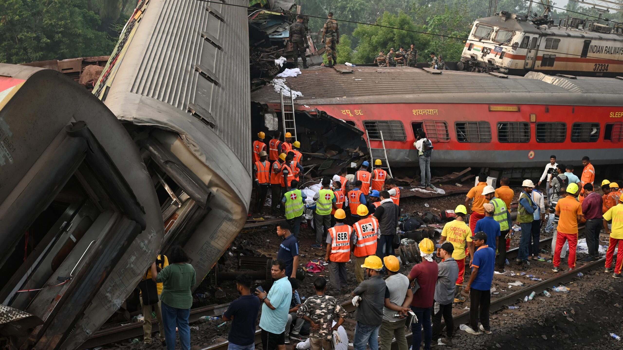 Acidente envolvendo trens no leste da Índia