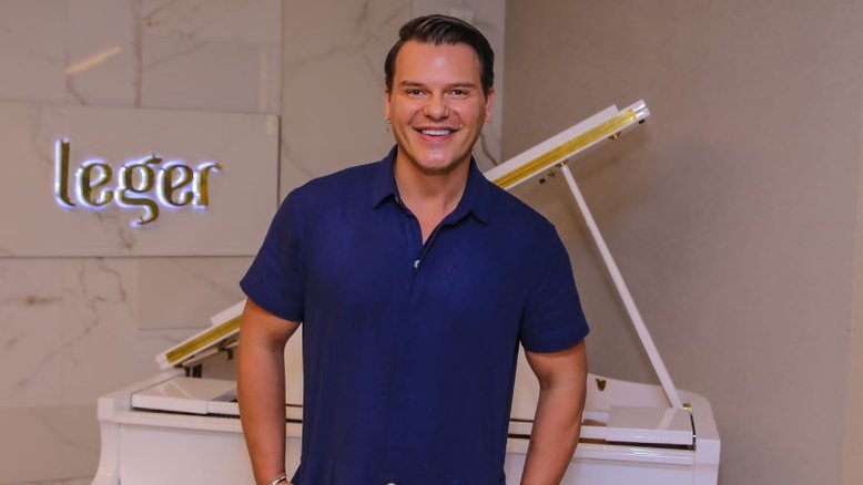 Apresentador Israel Cassol