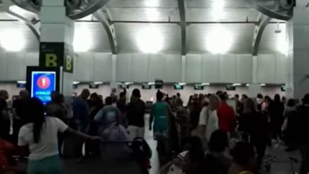 Problema operacional provoca cancelamento de pousos e decolagens no Aeroporto de Salvador