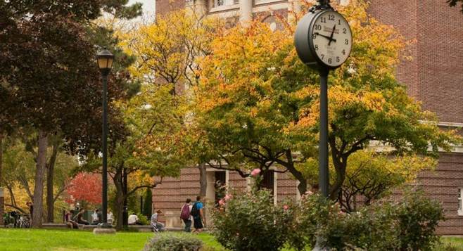 EUA: universidade perde 20 anos de pesquisa após zelador desligar freezer por causa de 'alarmes irritantes'