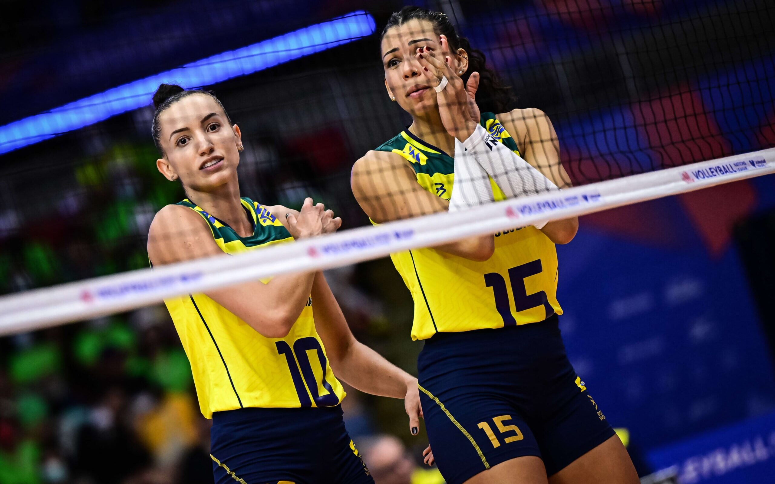 Brasil derrota Itália no tie-break no Mundial de Vôlei feminino