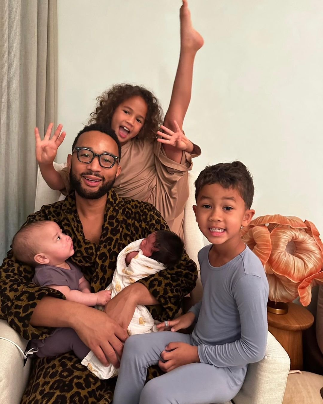 Nasce Wren, 4º filho de Chrissy Teigen e John Legend 12 Nasce Wren, 4º filho de Chrissy Teigen e John Legend