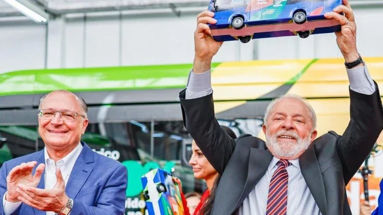 Luiz Inácio Lula da Silva participou da inauguração das instalações da Eletra