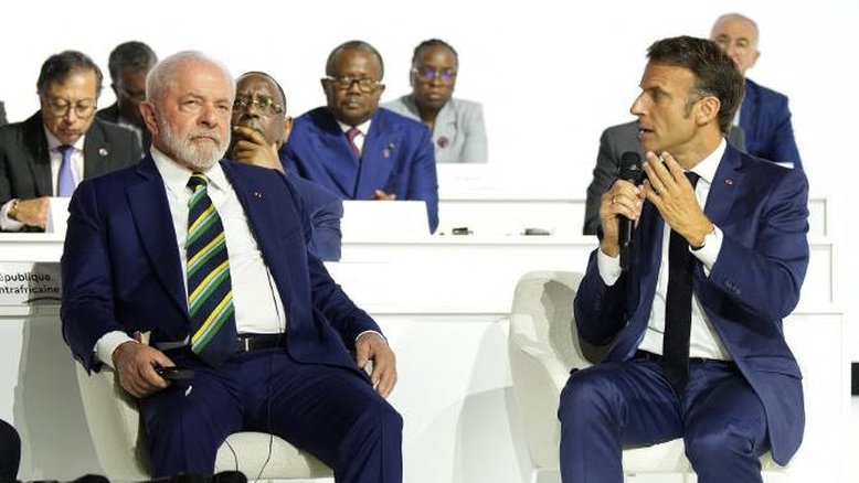 ‘Estou doido para fazer acordo com a União Europeia’, diz Lula em Paris