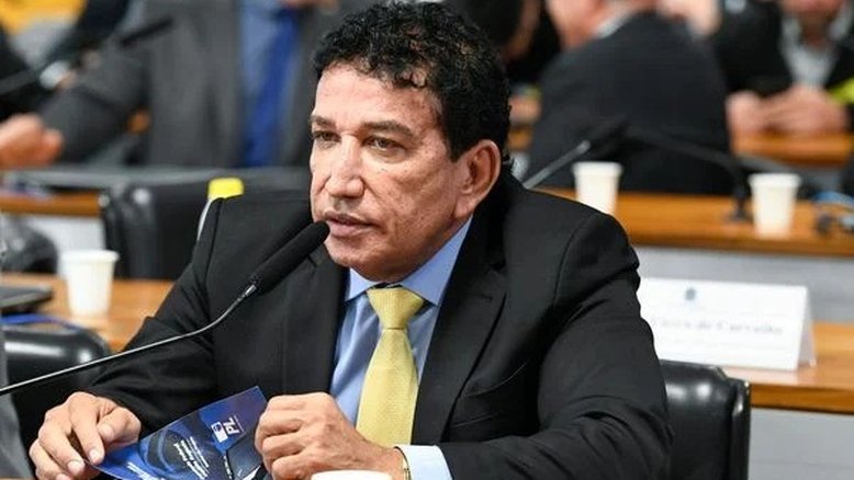 Magno Malta diz que 'STF não é lugar de advogado'; veja carreira de cada ministro no direito