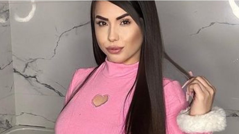 MC Mayara é alvo de denúncia por suposto vídeo de sexo gravado em praça de Curitiba 