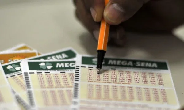 Duas apostas dividem prêmio de R$ 3,8 milhões da Mega-Sena; veja números