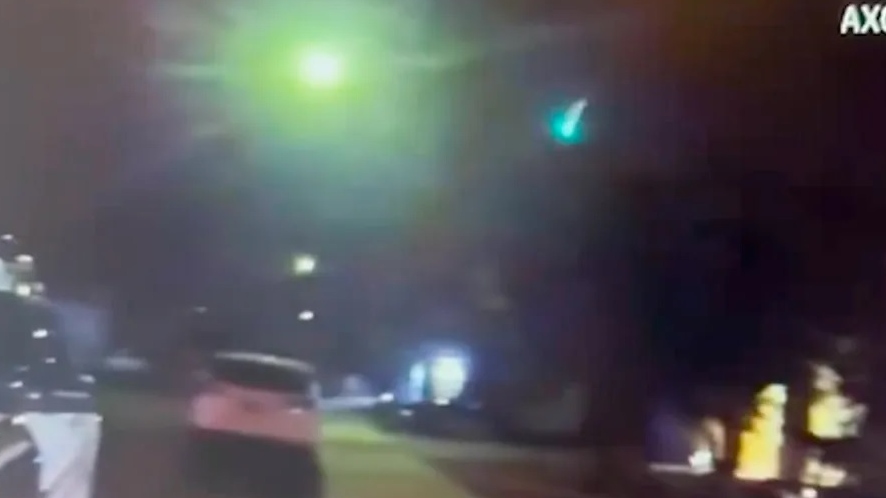 Polícia dos EUA revela vídeo de queda de OVNI e chamado de pessoa que viu dois alienígenas