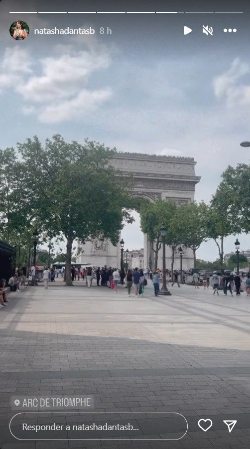 Esposa de William Bonner compartilha registro de férias românticas do casal em Paris 8 Esposa de William Bonner compartilha registro de férias românticas do casal em Paris