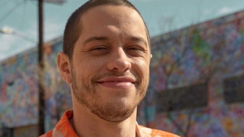 Comediante Pete Davidson é internado para tratar saúde mental
