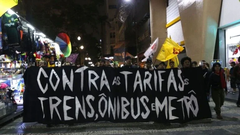 Ato contra tarifa de transporte público lembra atos de 2013