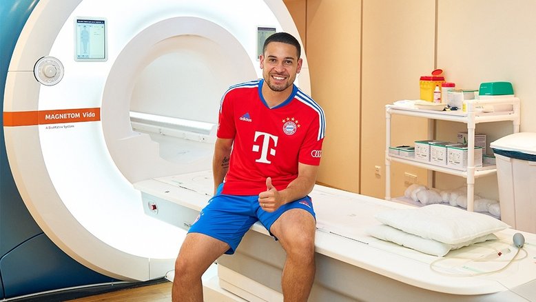 Reprodução/Twitter @FCBayern