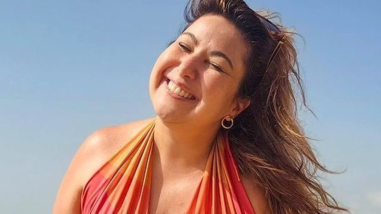 Mariana Xavier vence pudor e surpreende ao fazer primeiro topless