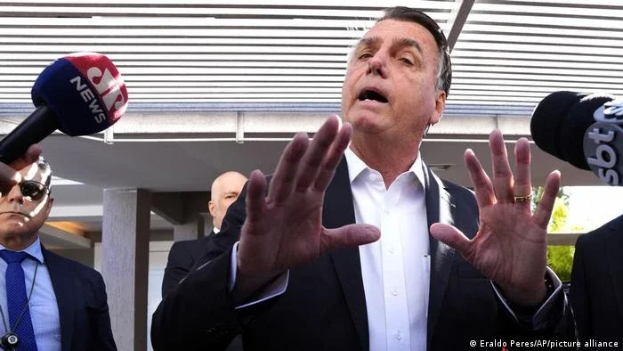 Bolsonaro recebeu via Pix mais de R$ 17 milhões em 2023