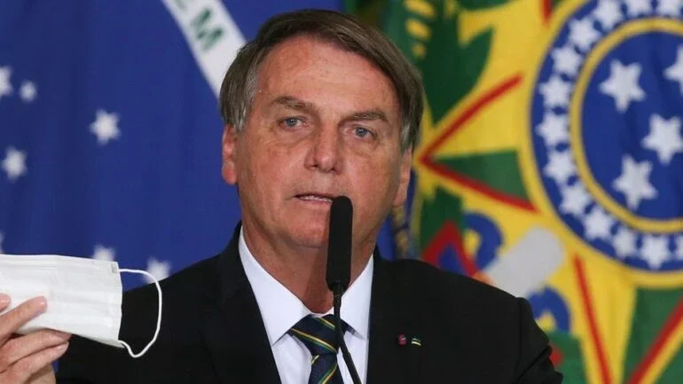 Relatórios do Planalto confirmam que Bolsonaro escondeu mortes da Covid