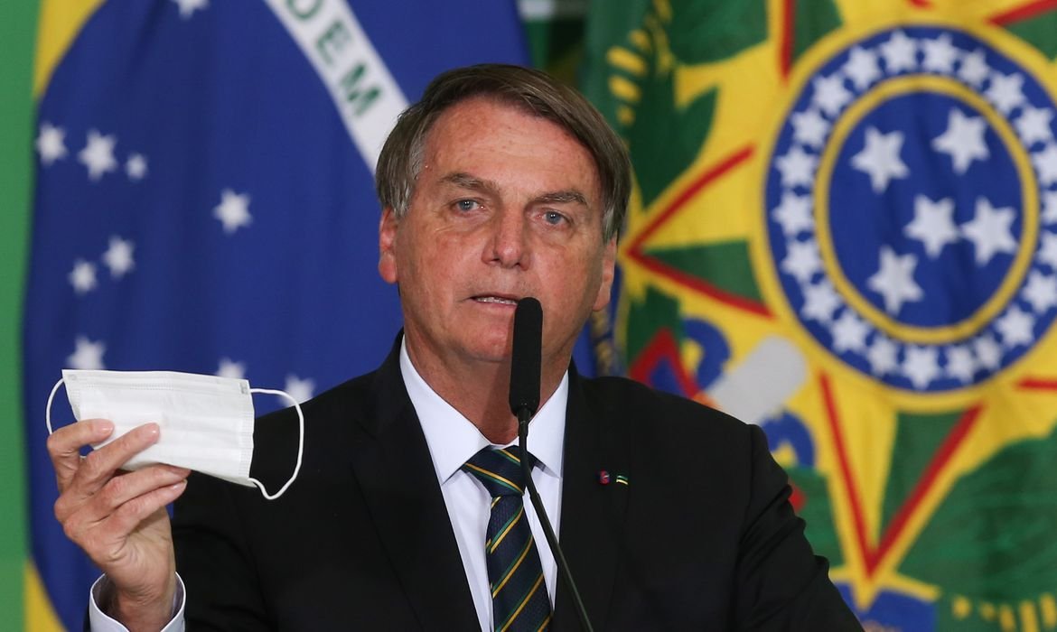 Relatórios do Planalto confirmam que Bolsonaro escondeu mortes de Covid e ignorou risco de colapso na Saúde