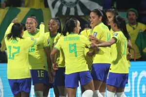 Brasil goleia Panamá em estreia na Copa do Mundo Feminina - ISTOÉ  Independente