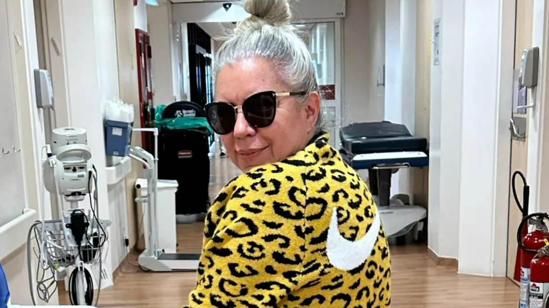 Astrid Fontenelle deixa hospital após fazer cirurgia para retirar pedras da vesícula