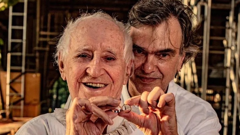 Junto com o parceiro há 37 anos, Zé Celso tinha se casado no último mês