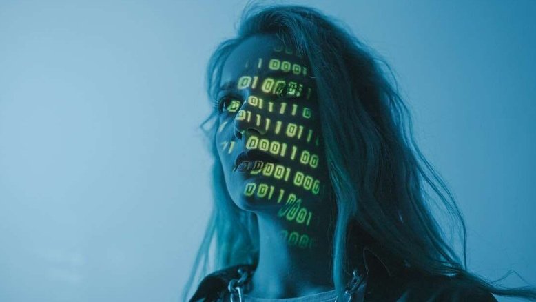 Inteligência artificial (IA) x criatividade humana