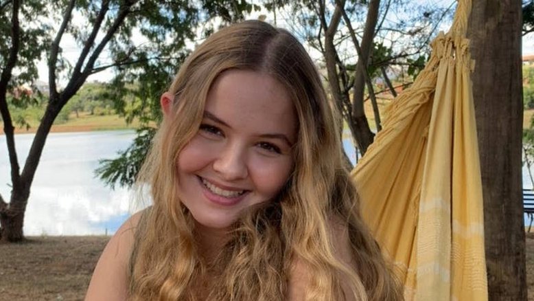 Jovem morre após extração do dente do siso: 'Foi no nosso quarto gritando de dor', diz mãe