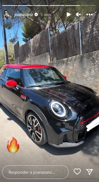 Separada de Daniel Alves, Joana Sanz comemora compra de novo carro, avaliado em R$ 300 mil 6 Separada de Daniel Alves, Joana Sanz comemora compra de novo carro, avaliado em R$ 300 mil
