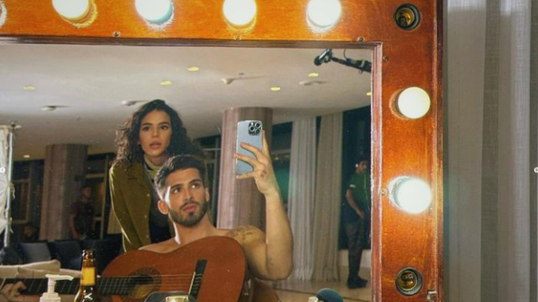 O registro foi feito após rumores de affair entre os dois e acabou causando um alvoroço entre os seguidores do artista na rede social