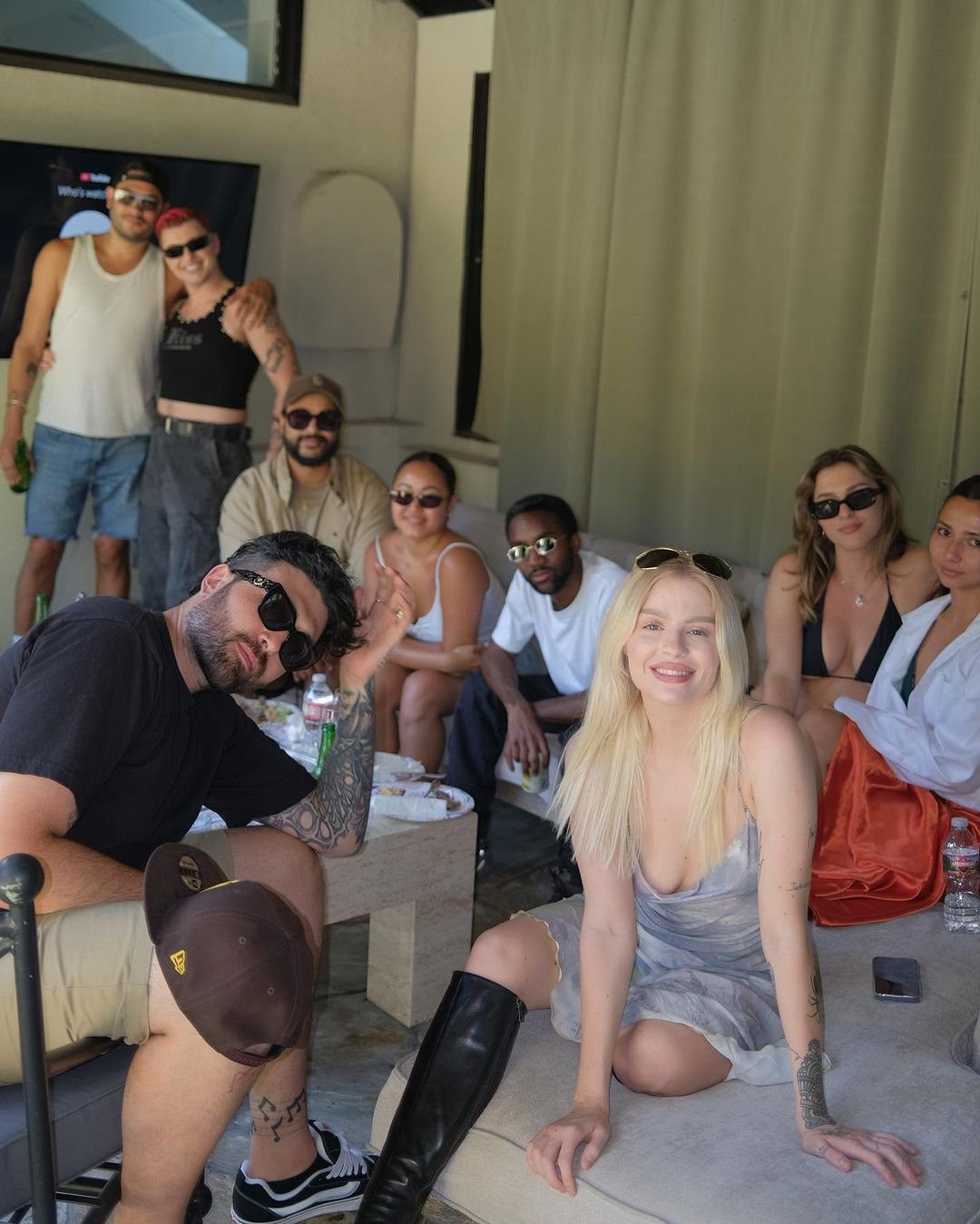 Luísa Sonza e amigos