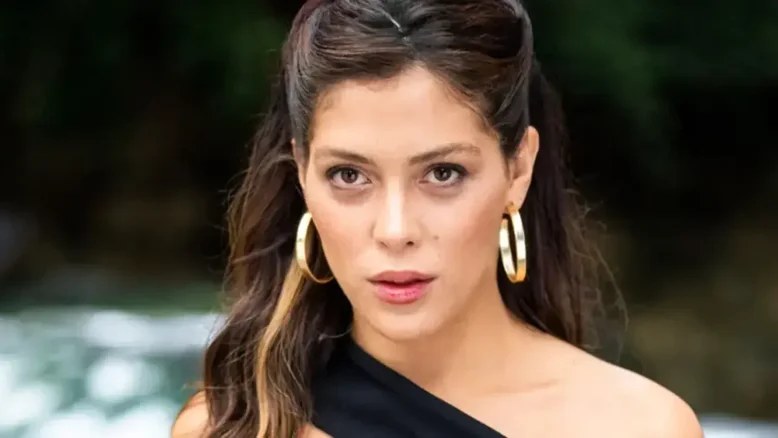 Atriz Marcella Maia
