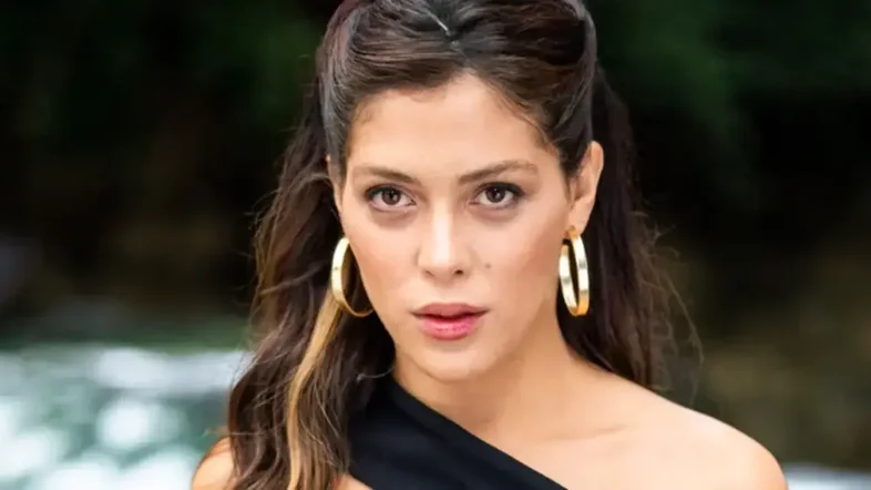 Atriz Marcella Maia