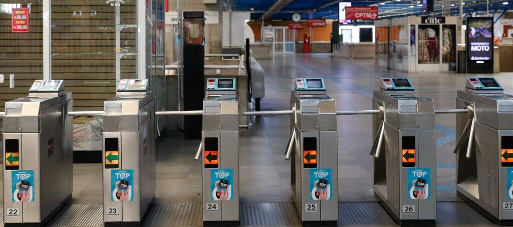 Tarifa de trem e metrô em SP vai subir para R$ 5 a partir de janeiro