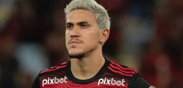 Lei permite que Pedro rescinda contrato com o Flamengo após ser agredido